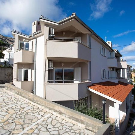 Apartments Crnekovic I Zarok Baška Eksteriør billede