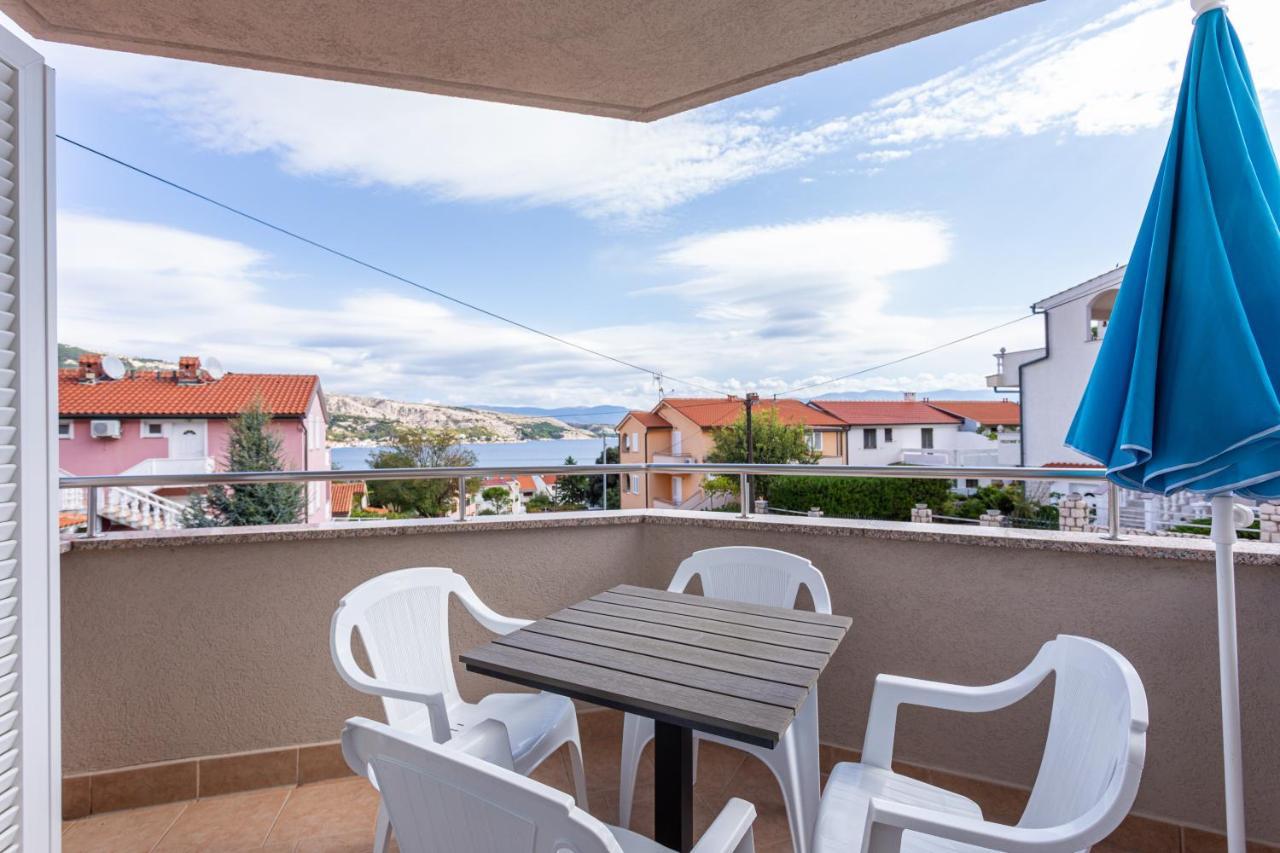 Apartments Crnekovic I Zarok Baška Eksteriør billede