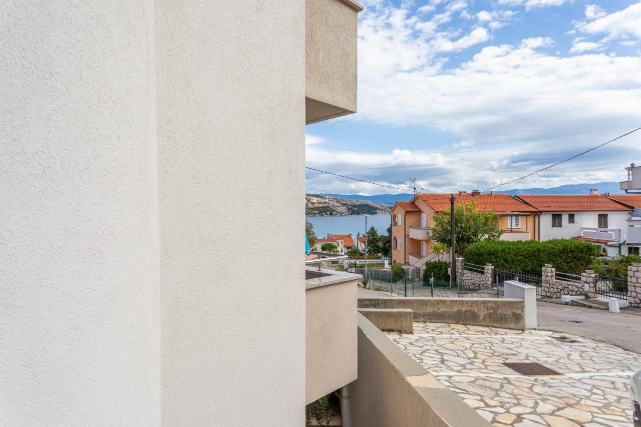 Apartments Crnekovic I Zarok Baška Eksteriør billede