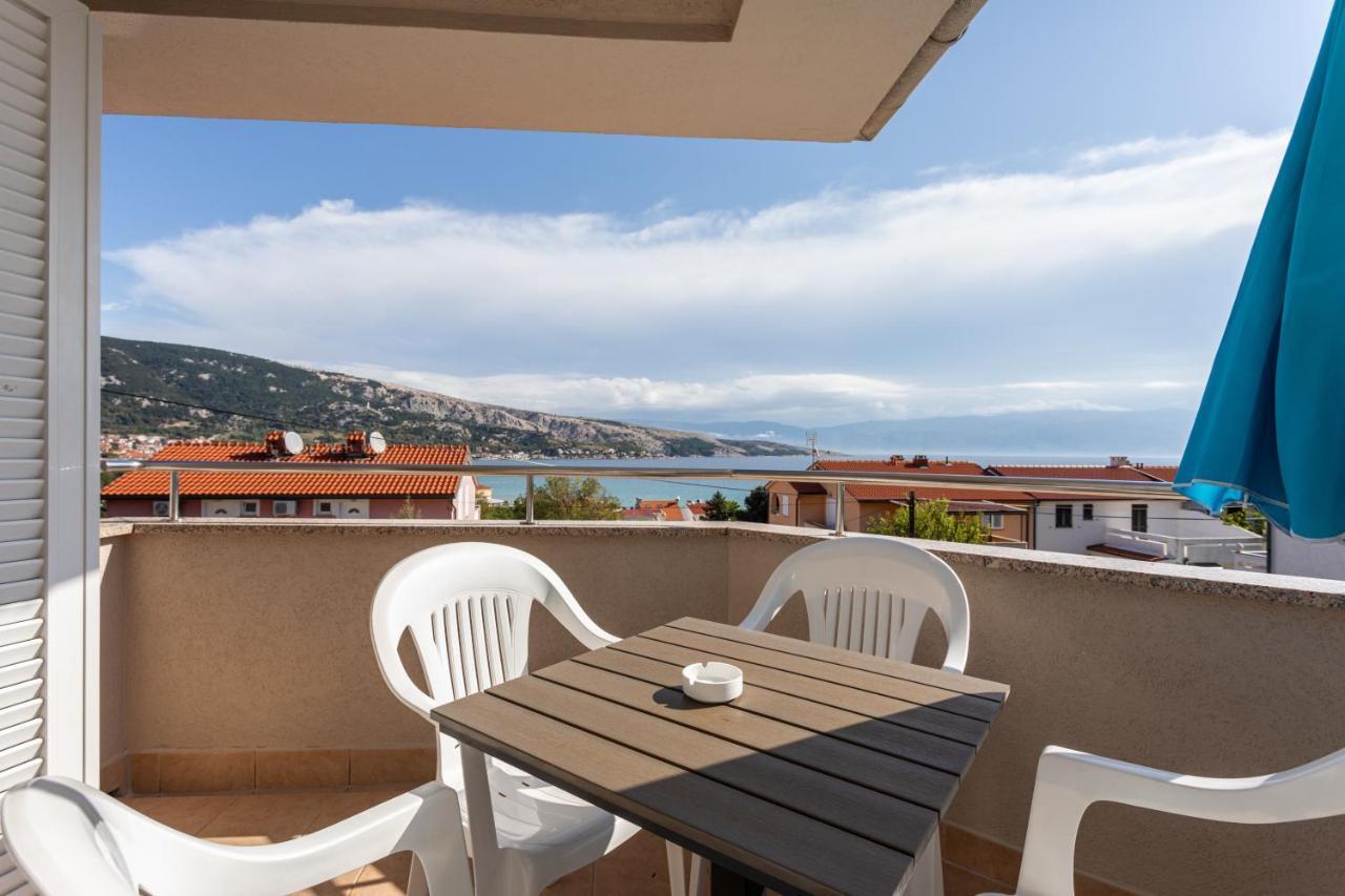 Apartments Crnekovic I Zarok Baška Eksteriør billede