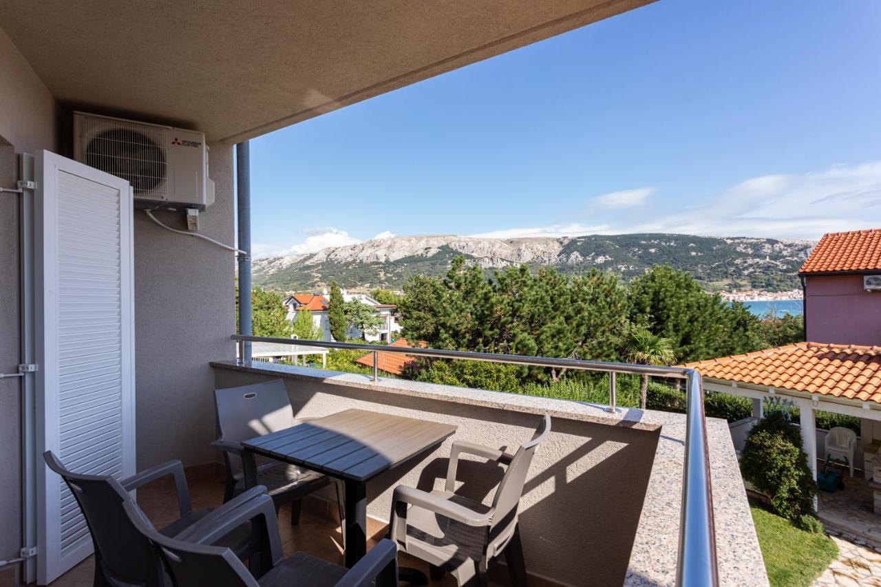 Apartments Crnekovic I Zarok Baška Eksteriør billede