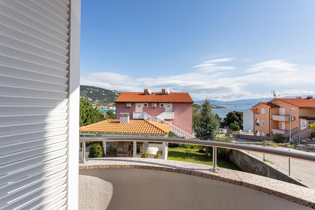 Apartments Crnekovic I Zarok Baška Eksteriør billede